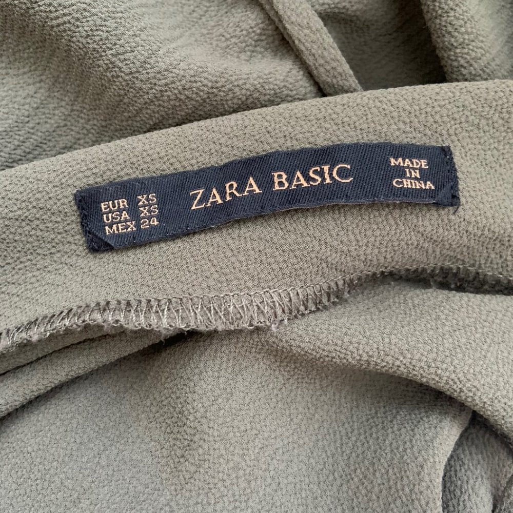 Zara Rompers - Picture 2 of 3